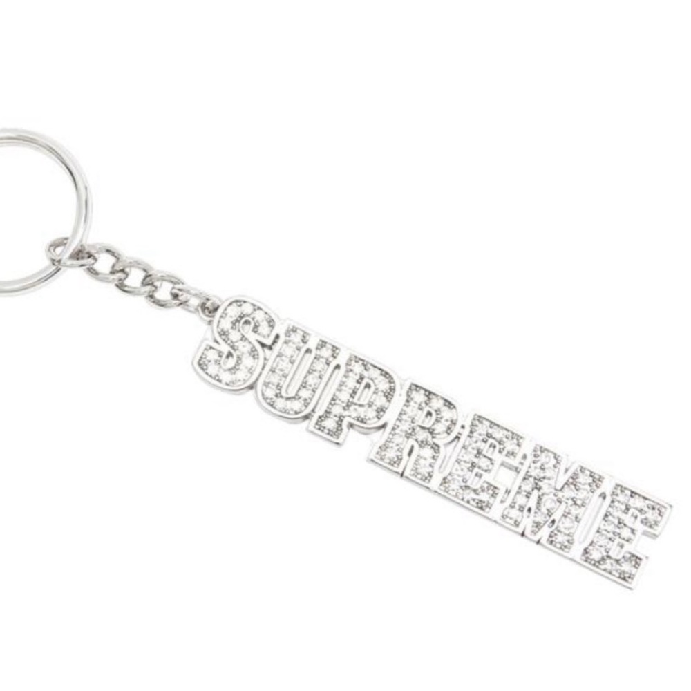 New authentic Supreme key chain, silver.